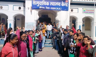 नियमितीकरण और वेतनवृद्धि सहित अन्य मांगों को लेकर स्वास्थ्यकर्मीयो ने दिया ज्ञापन,हड़ताल पर जाने की सी चेतावनी : रतलाम