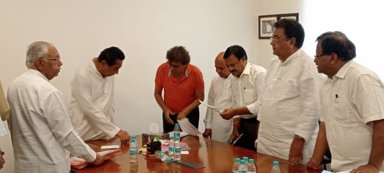 Mp Congress : अब कांग्रेस करेगी बीजेपी सरकार के घोटालों की पुस्तक का प्रकाशन
