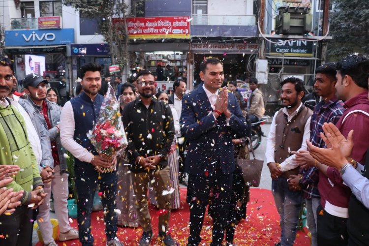 छोटे से गांव के युवा ने मेडिकल कार्य में कंपनी बना किया करोड़ों का कारोबार, खुद एमएसएमई मंत्री ने की सराहना : MP