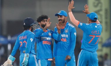 Ind Vs Aus Cricket Match : भारत के आगे ऑस्ट्रेलिया पस्त 99 रनों से मैच जीत किया सीरीज पर कब्ज़ा
