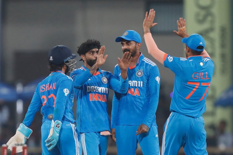 Ind Vs Aus Cricket Match : भारत के आगे ऑस्ट्रेलिया पस्त 99 रनों से मैच जीत किया सीरीज पर कब्ज़ा
